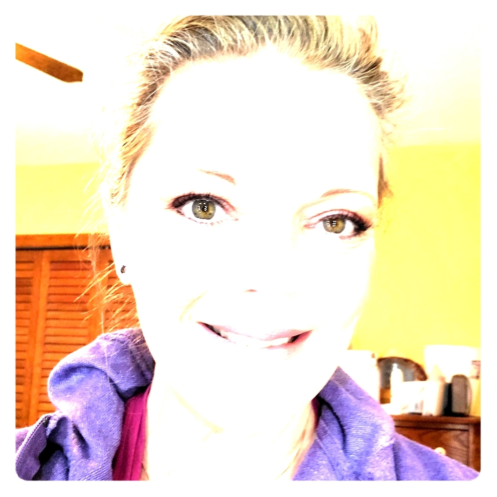 Meet your Posher, Cassandra